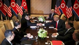 Live-Update: Trump and Kim sign document after meeting 