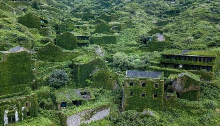 chinas_ghostia_village
