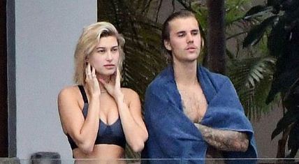 Justin Bieber and Hailey Baldwin got cuddly in Miami again
