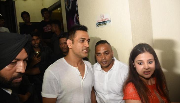 ms Dhoni sakshi watched race 3