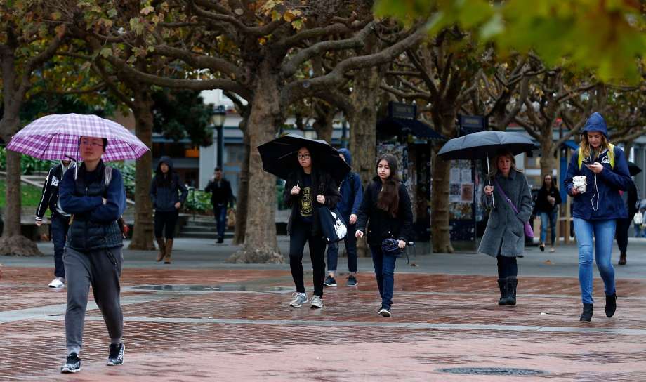 Dry spell continues in Rajasthan, light rain expected in Mumbai this weekend says Weather dept