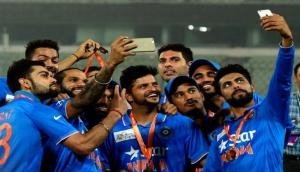 On World Selfie Day, let's see some of the superb selfies of our cricketers!
