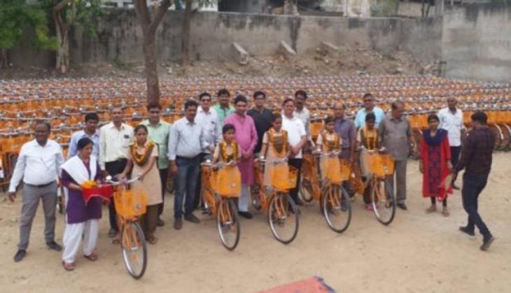 Cycle Distribution in Rajasthan