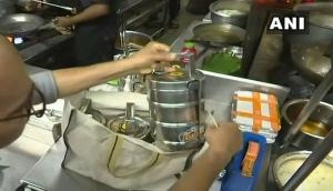 Maharashtra plastic ban: Restaurant delivers food in steel lunch boxes