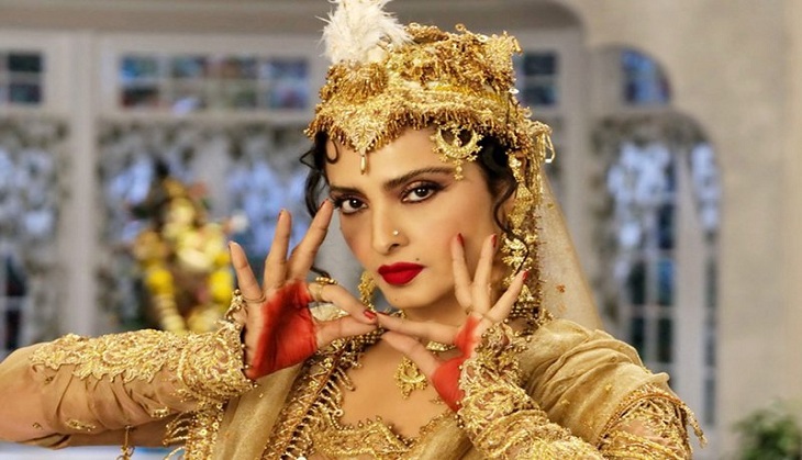 IIFA 2018: Rekha's rock n' roll performance after 20 years on this song of Amitabh Bachchan will make you excited; see video