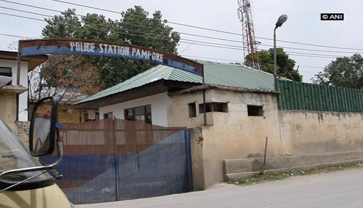 Jammu and Kashmir : Police Officer goes missing with rifle