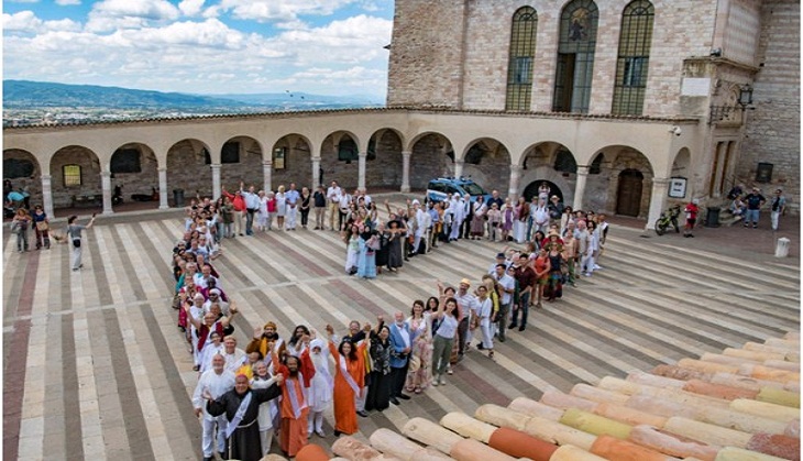 Religious leaders take peace pledge in Italy