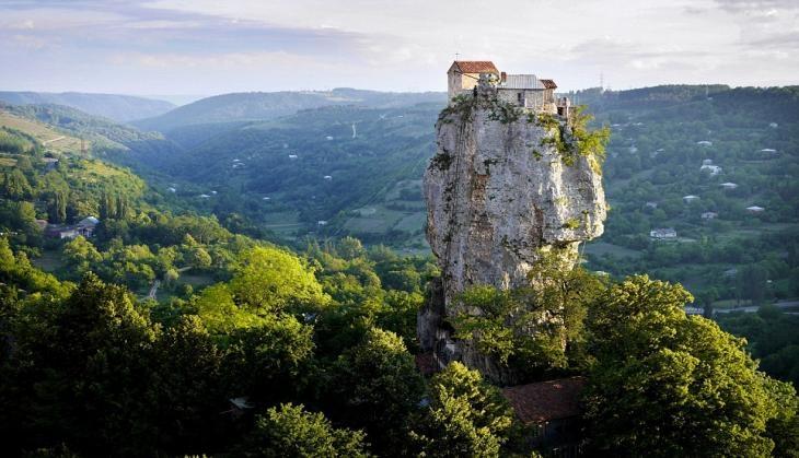 Georgia Pillar