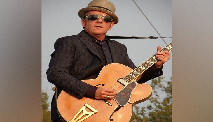 Elvis Costello forced to cancel concert due to cancer