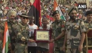Ultra-Marathon runner gets felicitated at Attari-Wagah border