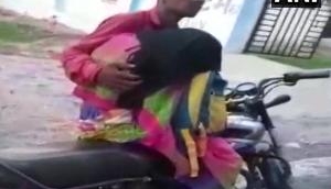 Man takes mother's body on motorcycle in Madhya Pradesh