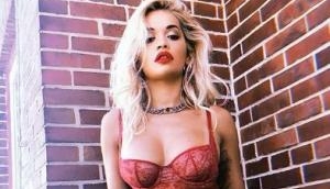 Rita Ora shares sexy photos in bra before jetting off to Las Vegas 