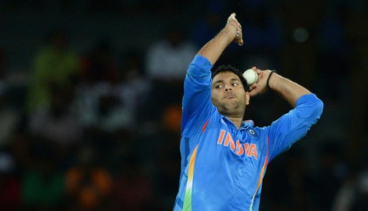 yuvraj singh bowling 5 six