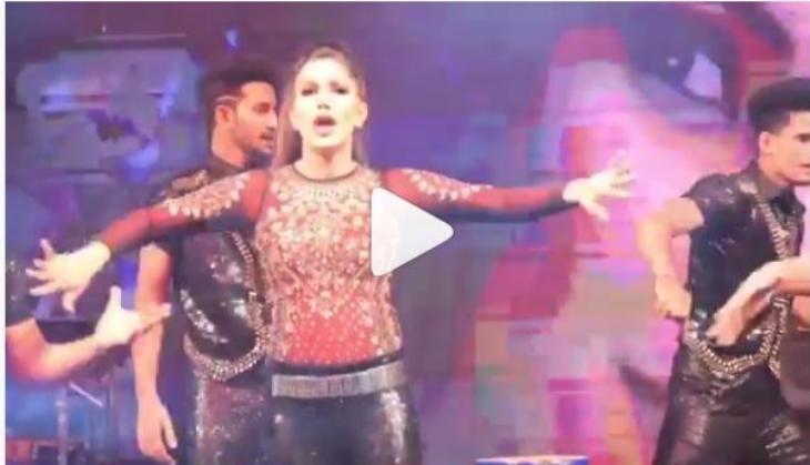 Sapna Choudhary dancing