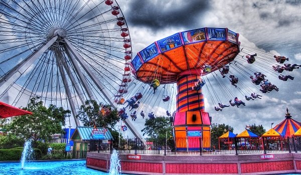 Watch Video: Swing collapse in Karachi amusement park, a child dead and 16 injured 