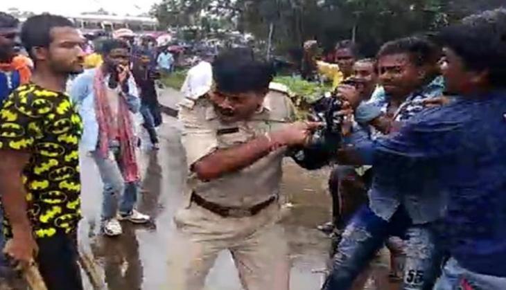 bengal policeman beaten