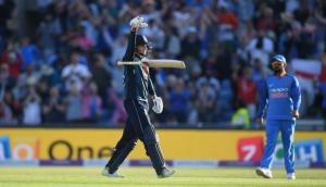 You will be shocked to know why England batsman Joe Root drops bat in front of Virat Kohli
