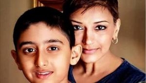 Cancer patient Sonali Bendre writes an emotional post for his 12-years-old son that will make you cry!
