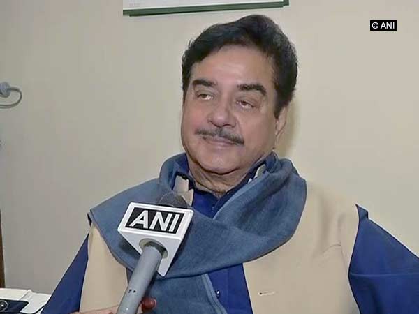 No-confidence motion: Shatrughan Sinha to back BJP