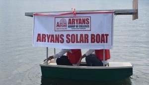 Kashmiri students make solar boat for Dal Lake