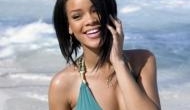 See Rihanna wriggling her breast in a sexy bra in a Boomerang on her Instagram Story 