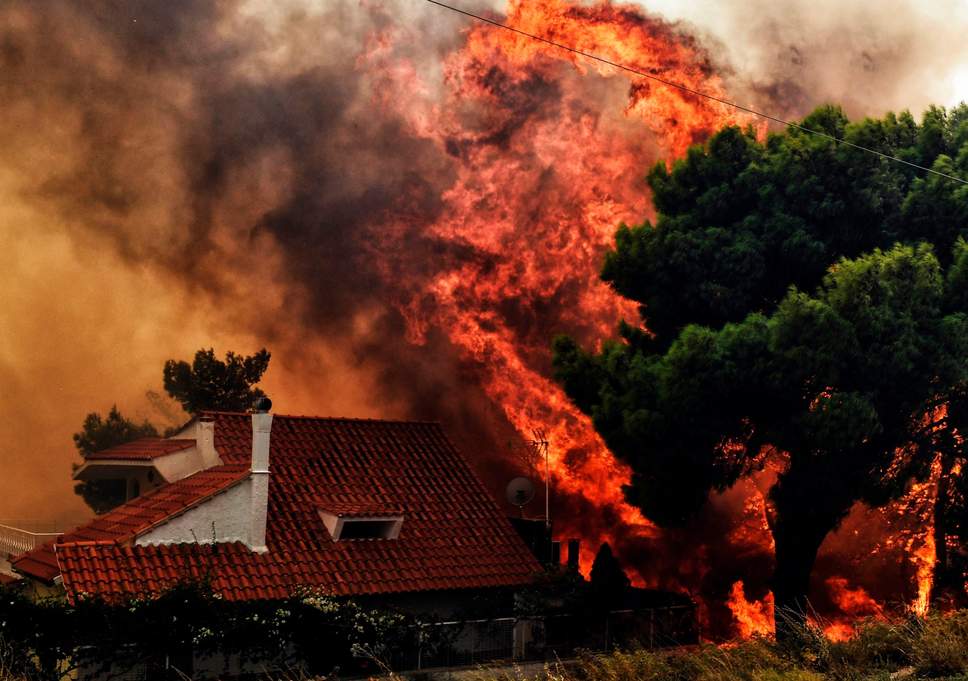 Greece: Wildfires kills atleast 50 in holiday area near Athens 