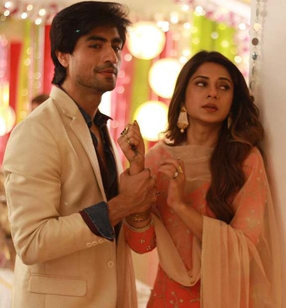 Harshad Chopra And His Real Life Wife