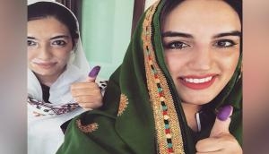 Benazir Bhutto's daughters cast votes in Sindh's Nawabshah