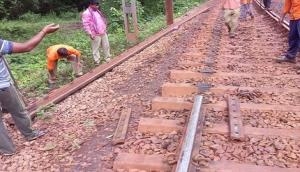 Chhattisgarh: Amid President Kovind's visit, Naxals uproot train tracks