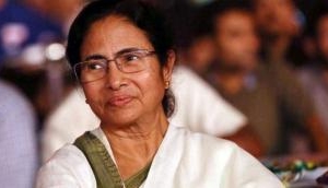 Mamata expresses concern over Karunanidhi's health