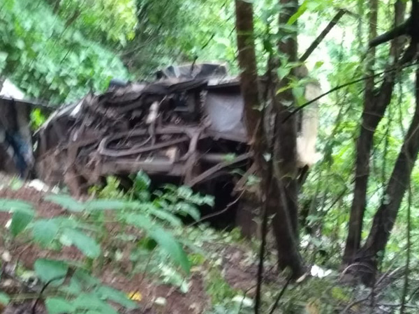 19 killed in road accident in Pakistan
