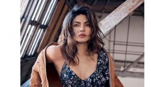 Watch how Priyanka Chopra hides her massive diamond engagement ring