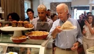 Barack Obama, Joe Biden surprises customers at Georgetown's Dog Tag Bakery