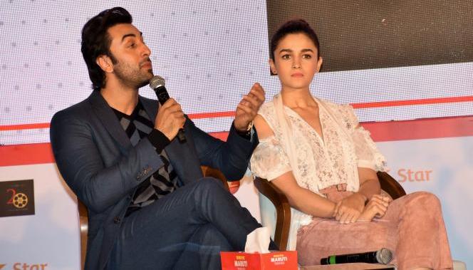 Check out what lover boy Ranbir Kapoor gave to Alia Bhatt on the eve of Valentine’s Day
