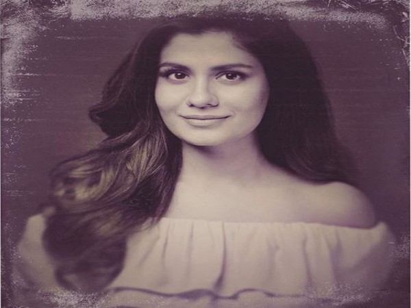 Newbie Shreya Dhanwanthary to star opposite Emraan Hashmi in 'Cheat India'