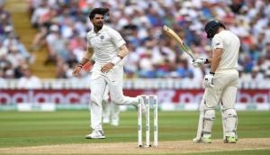 ENG Vs IND, 1st Test DAY 3: Ishant Sharma twin strikes leaves England sinking, England 86/6
