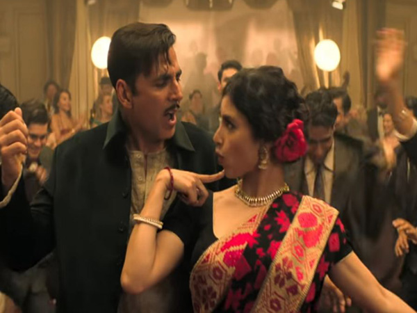 Akshay showers love on Mouni in new 'Gold' song