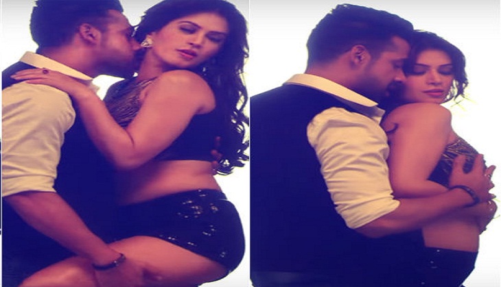 Bigg Boss 11 couple Puneesh Sharma and Bandgi Kalra's chemistry in the song 'Love Me' is too hot to handle; see video