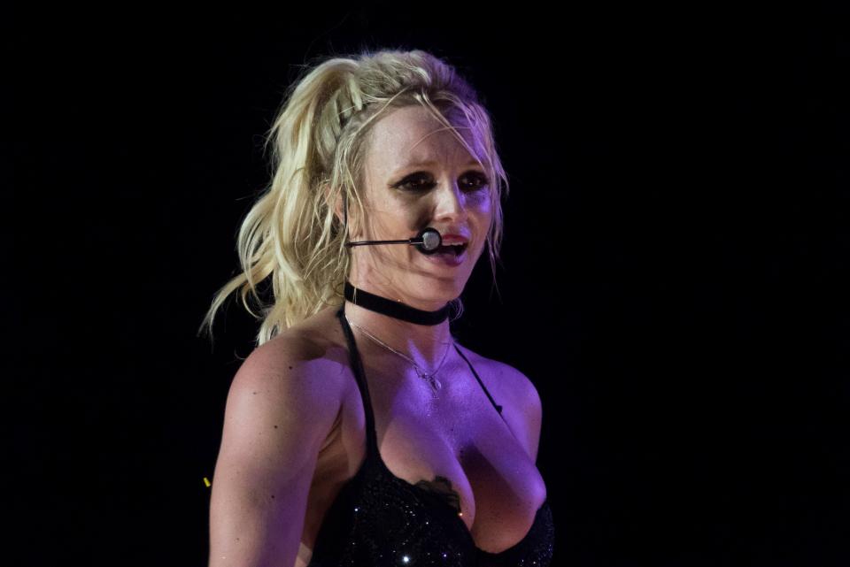 Britney Spears flashes her ni**le covers during 'Piece Of Me Tour' in Germany