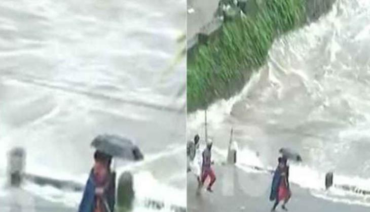 NDRF Man Save Child