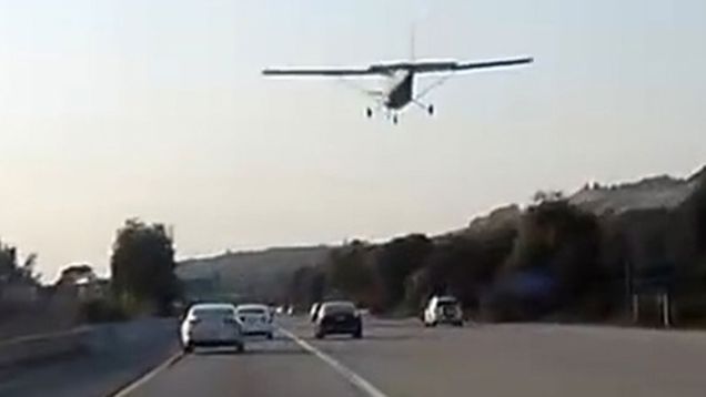 Terrifying! Video shows plane makes an emergency landing on busy street of California