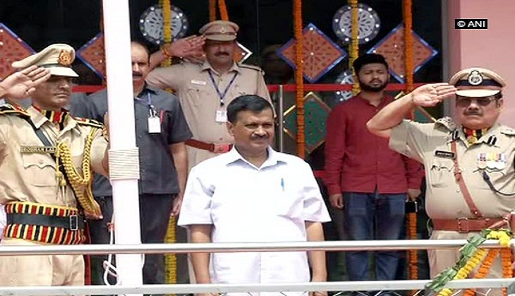Arvind Kejriwal felicitates Para Asian Games medalist Avnil Kumar