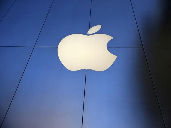 Teen hacks into Apple network, stores stolen data in an obvious folder