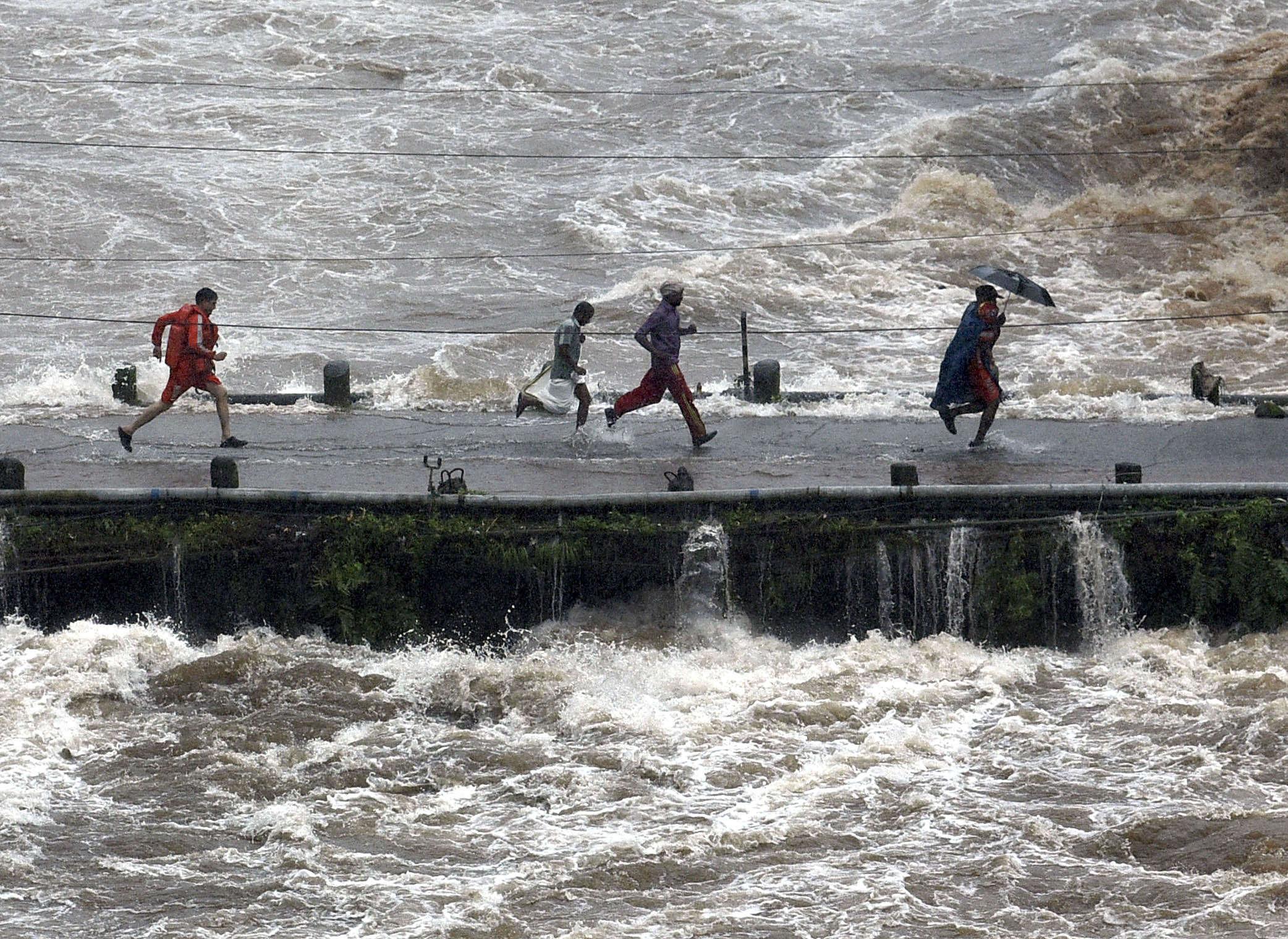 Kerala Floods In Pictures And Videos Disasterous Rains That Devastates India In A Century