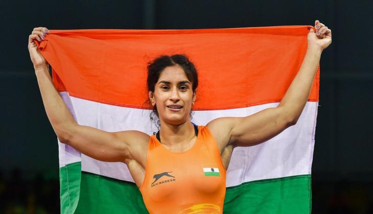 Asian Games 2018: Bollywood stars commends 'golden girl' Vinesh Phogat
