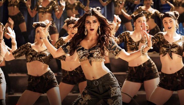 Stree: Kriti Sanon is all set to invite you guys with song 'Aao Kabhi Haveli Pe' in Shraddha Kapoor and Rajkummar Rao starrer film
