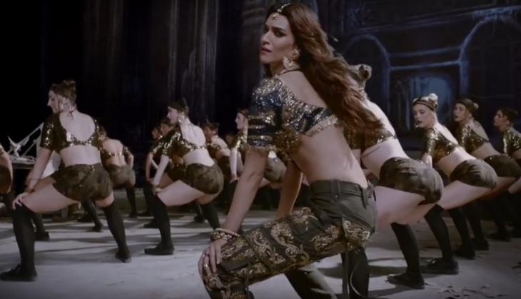 Aao Kabhi Haveli Pe Song from Stree out; Kriti Sanon's sizzling performance will make you love the ghosts