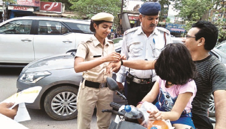 30000 motorcyclists booked for not wearing helmets in Puducherry