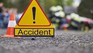 6 killed, 2 injured in Maharashtra road accident after a truck collided with a car in Hingoli