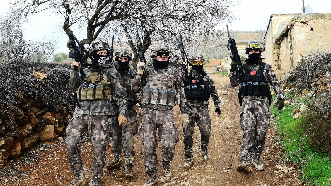 Militants abduct kin of 7 policemen in south Kashmir